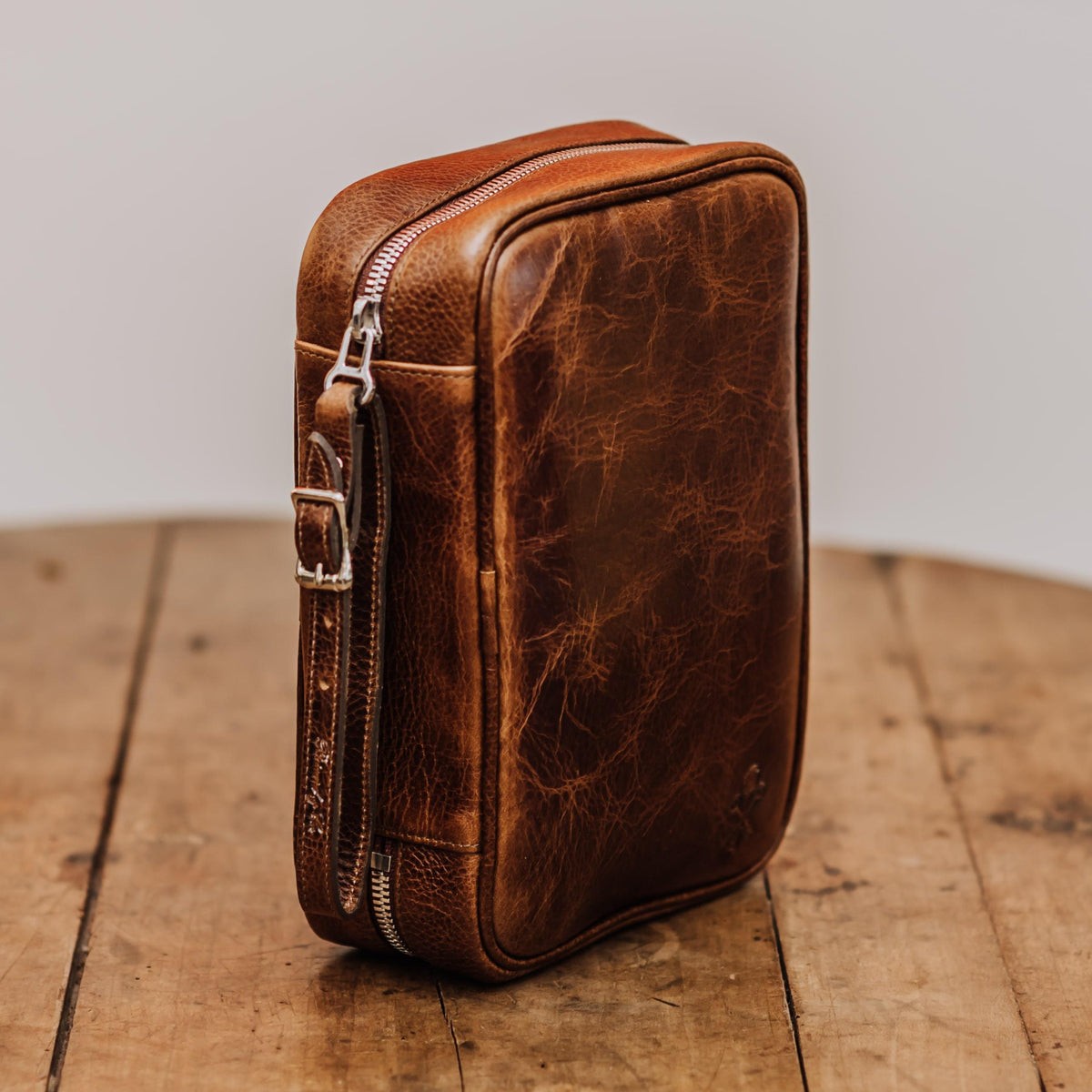 Custom Havana Leather Cigar Travel Case in Antique Saddle